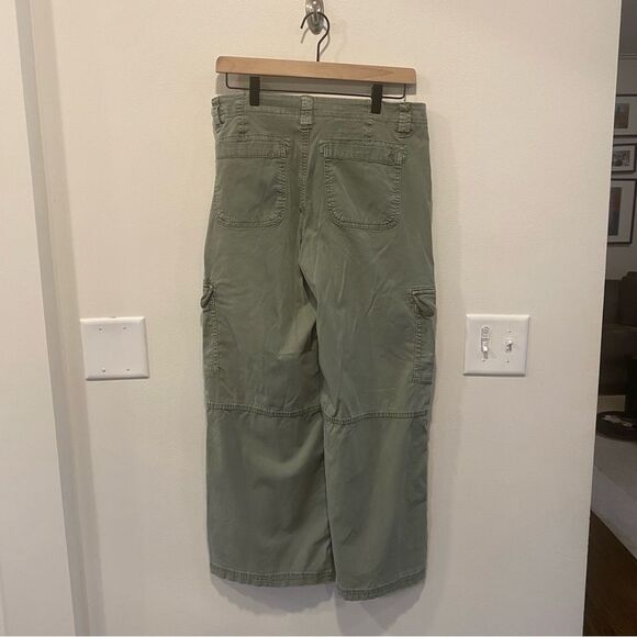 American eagle super high-rise baggy wide leg cargo pants women’s 6 short olive - Picture 6 of 16